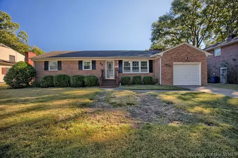 89 Gum Grove Dr, Newport News, VA 23601
