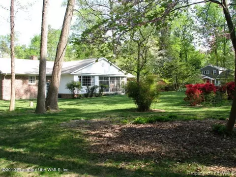 277 E Queens Dr, Williamsburg, VA 23185 photo 16