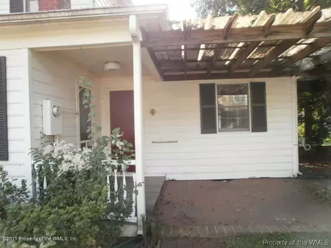 429 Fourth St, West Point, VA 23181 photo 2