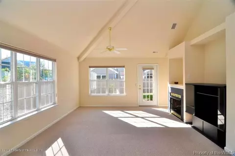 211 Wingate Dr, Williamsburg, VA 23185 photo 2