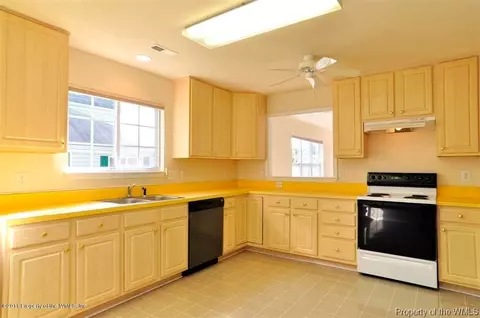 211 Wingate Dr, Williamsburg, VA 23185 photo 6