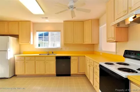 211 Wingate Dr, Williamsburg, VA 23185 photo 7