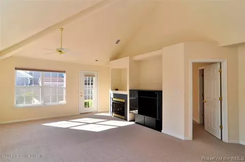 211 Wingate Dr, Williamsburg, VA 23185 photo 3