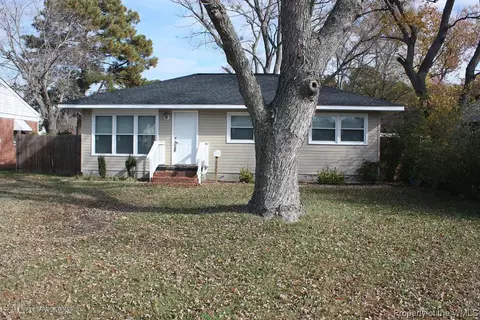 202 Lynnhaven Dr, Hampton, VA 23666 photo 3