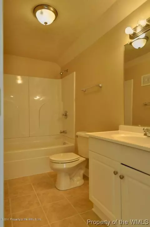 413 Glendale Rd, Hampton, VA 23661 photo 10