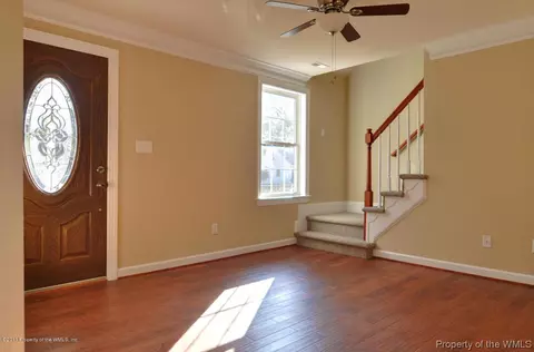 413 Glendale Rd, Hampton, VA 23661 photo 2