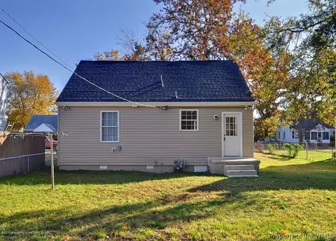 413 Glendale Rd, Hampton, VA 23661 photo 12