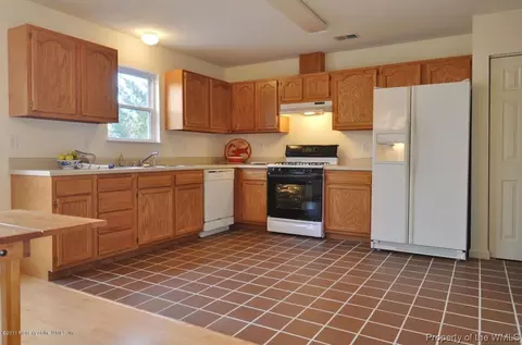 211 High Point Rd, Williamsburg, VA 23185 photo 8