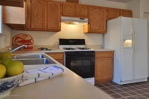211 High Point Rd, Williamsburg, VA 23185 photo 12