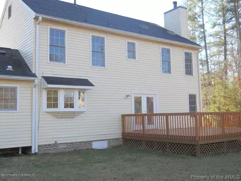 102 Maple Ln, Williamsburg, VA 23185 photo 9