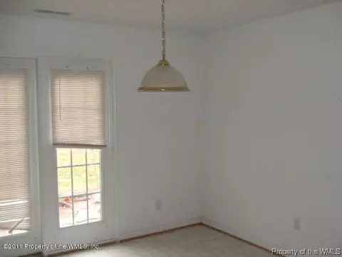 4 E Big Sky Dr, Hampton, VA 23666 photo 5