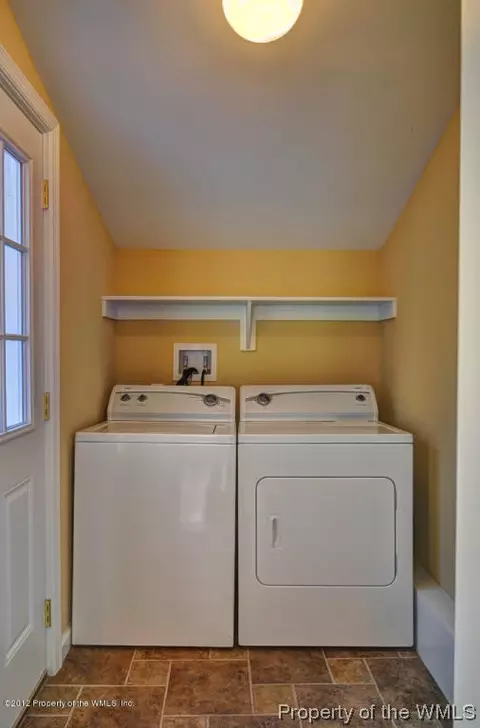37 Cornelius Dr, Hampton, VA 23666 photo 6
