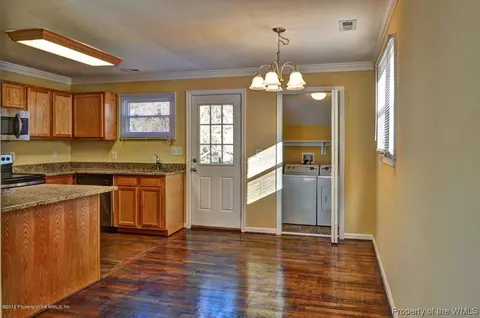 37 Cornelius Dr, Hampton, VA 23666 photo 4