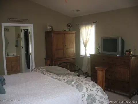 3033 The Point Dr, Lanexa, VA 23089 photo 19