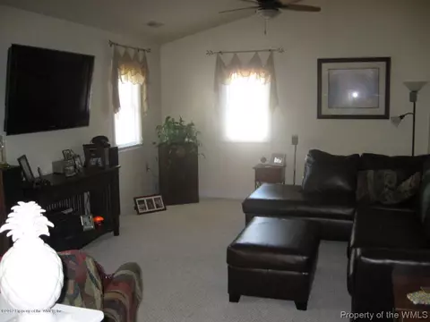 3033 The Point Dr, Lanexa, VA 23089 photo 14