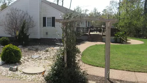 3033 The Point Dr, Lanexa, VA 23089 photo 4