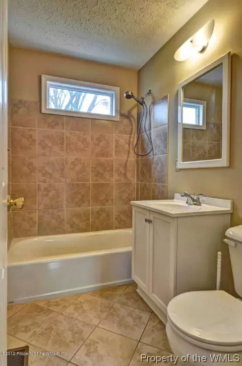 411 Craven St, Hampton, VA 23661 photo 9