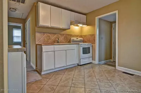 411 Craven St, Hampton, VA 23661 photo 5