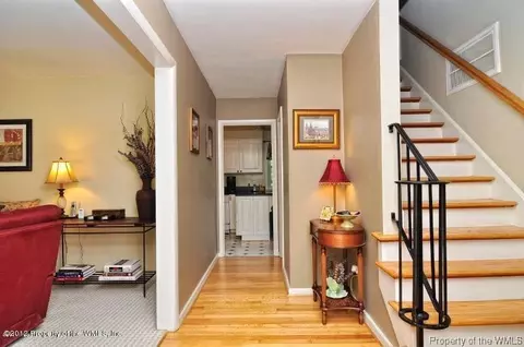 102 Robert Elliffe Rd, Williamsburg, VA 23185 photo 2