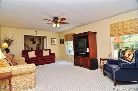 102 Robert Elliffe Rd, Williamsburg, VA 23185 photo 3