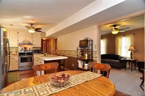 107 Benson Dr, Hampton, VA 23664 photo 5
