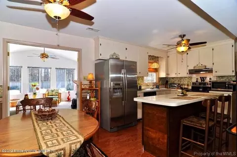 107 Benson Dr, Hampton, VA 23664 photo 6
