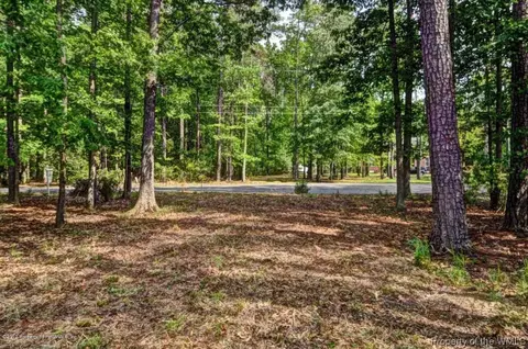 34 Edinburgh Ln, Hampton, VA 23669 photo 4