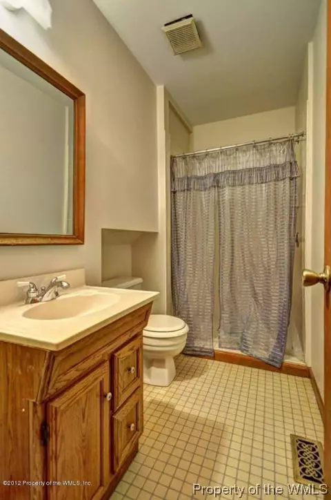 102 Winter E, Williamsburg, VA 23188 photo 18