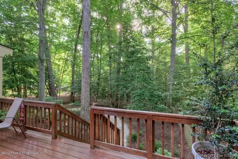 82 Carlton Ct, Williamsburg, VA 23185 photo 2