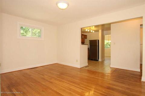 102 Bethune Dr, Williamsburg, VA 23185 photo 5