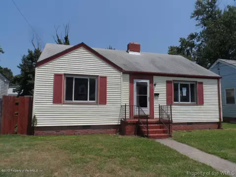 320 E Lorengo Ave, Norfolk, VA 23503 photo 1