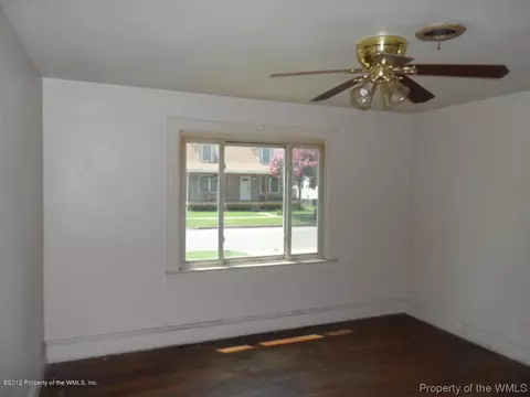 320 E Lorengo Ave, Norfolk, VA 23503 photo 4
