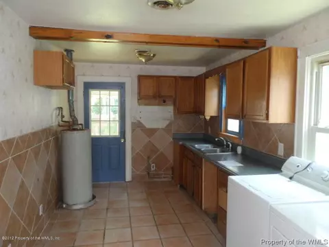 320 E Lorengo Ave, Norfolk, VA 23503 photo 3
