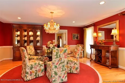 117 Roger Smith, Williamsburg, VA 23185 photo 8