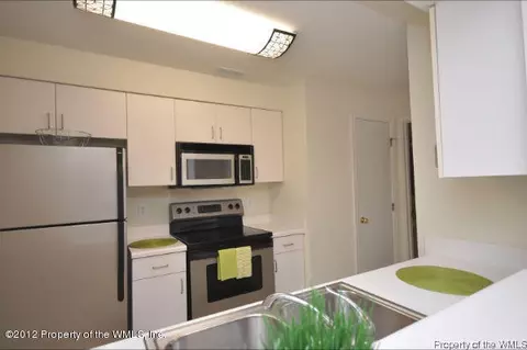 702 Queens Path, Williamsburg, VA 23185 photo 11