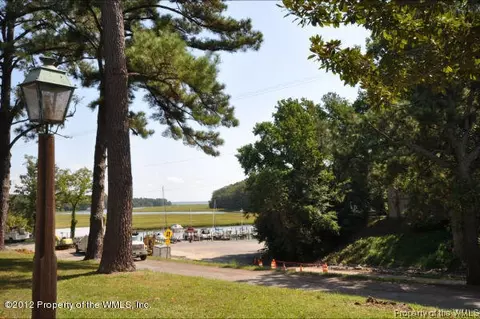233 E Queens Dr, Williamsburg, VA 23185 photo 30