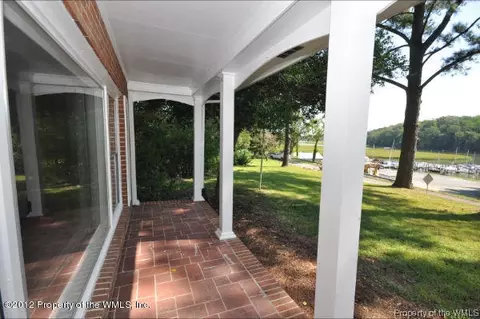 233 E Queens Dr, Williamsburg, VA 23185 photo 18