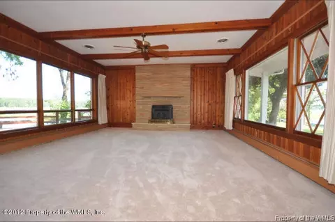 233 E Queens Dr, Williamsburg, VA 23185 photo 9
