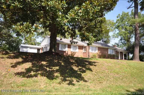 233 E Queens Dr, Williamsburg, VA 23185 photo 23