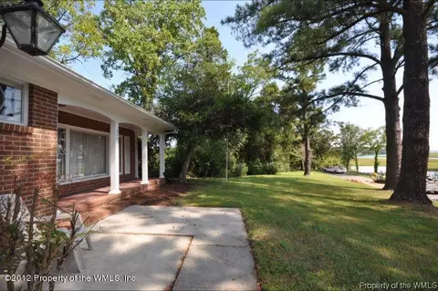 233 E Queens Dr, Williamsburg, VA 23185 photo 17