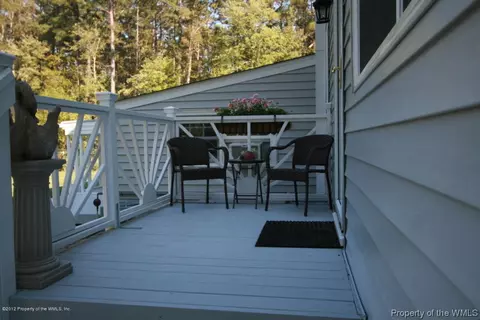7704 Cedar Dr, Lanexa, VA 23089 photo 5
