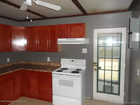 436 Marion Rd, Hampton, VA 23663 photo 4