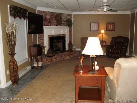 601 Riverside Dr, Lanexa, VA 23089 photo 8