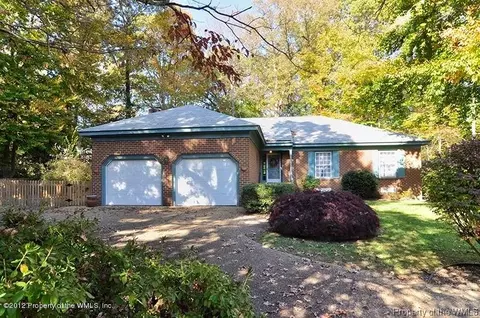 6 Downing Ct, Williamsburg, VA 23185 photo 2