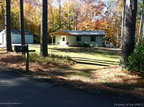 5016 Laurel Ln, Lanexa, VA 23089 photo 1
