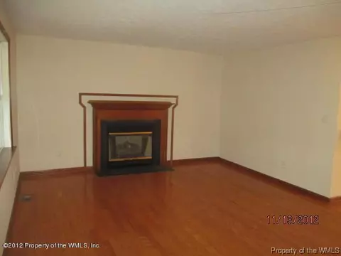 8442 Kitchener Dr, Gloucester, VA 23061 photo 2
