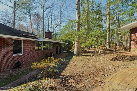 104 Winter E, Williamsburg, VA 23188 photo 19
