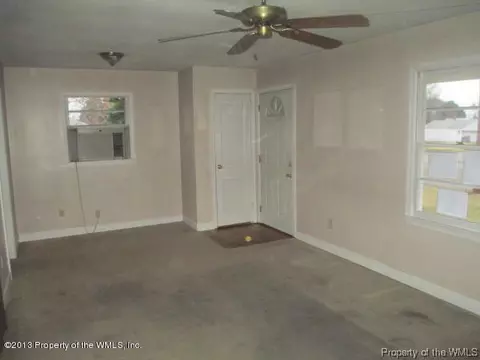 22 Tallwood Dr, Hampton, VA 23666 photo 2