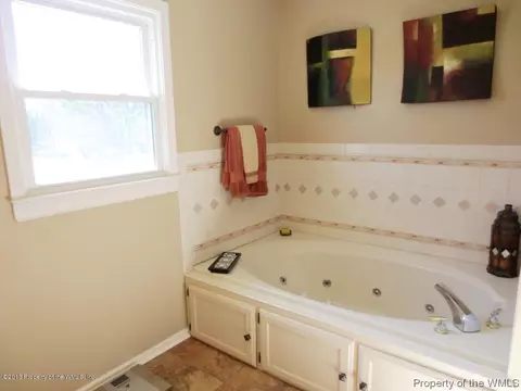 103 Crescent Dr, Williamsburg, VA 23188 photo 36