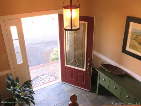 103 Crescent Dr, Williamsburg, VA 23188 photo 3